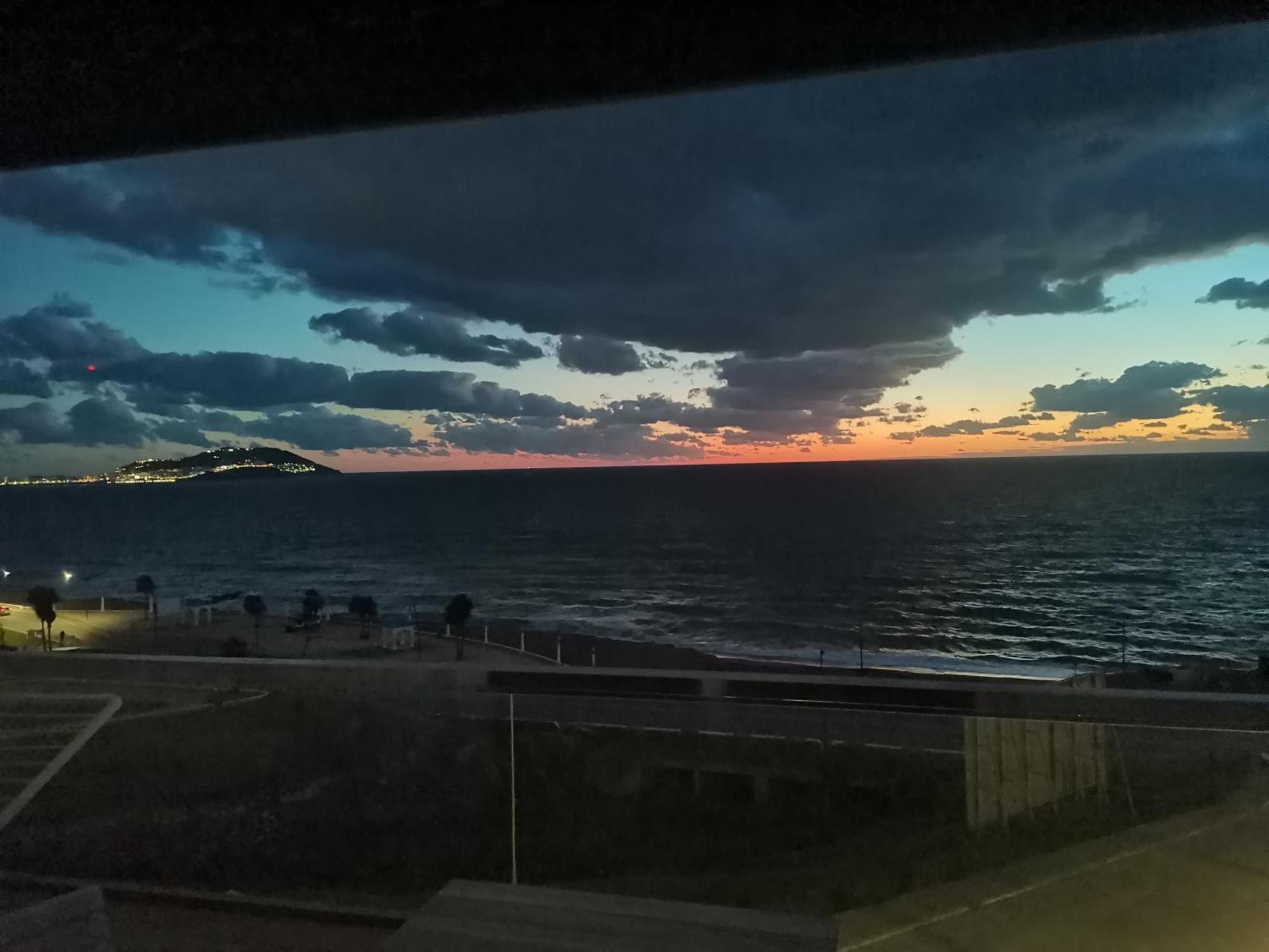 Appartf3 Vue Panoramique Sur Mer Residence Vista Del Mar Fnideq Kültér fotó